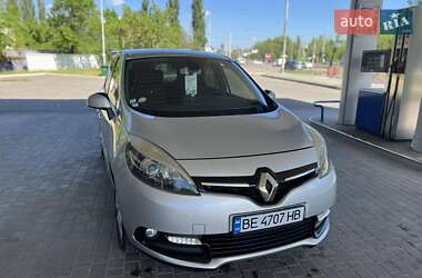 Минивэн Renault Scenic 2014 в 