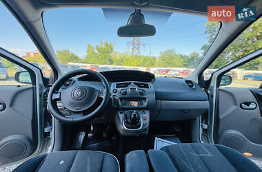 Мінівен Renault Scenic 2004 в 