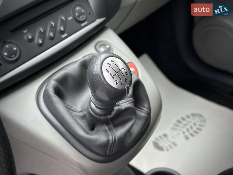 Минивэн Renault Scenic 2007 в Сумах