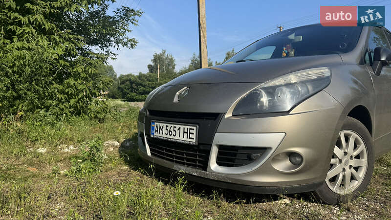 Renault Scenic 2011
