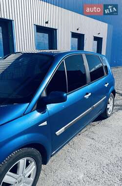 Минивэн Renault Scenic 2005 в 
