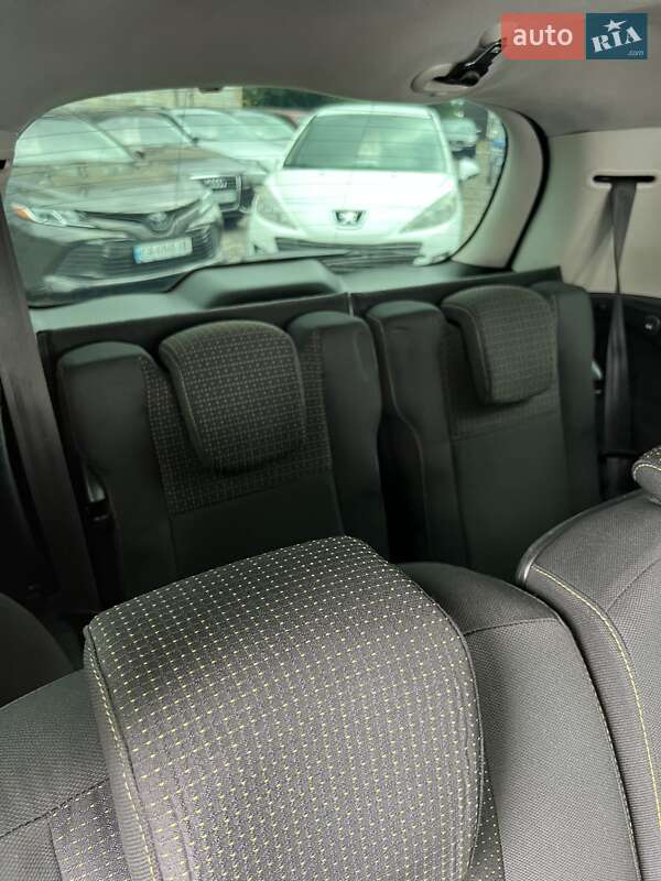 Минивэн Renault Scenic 2010 в Смеле