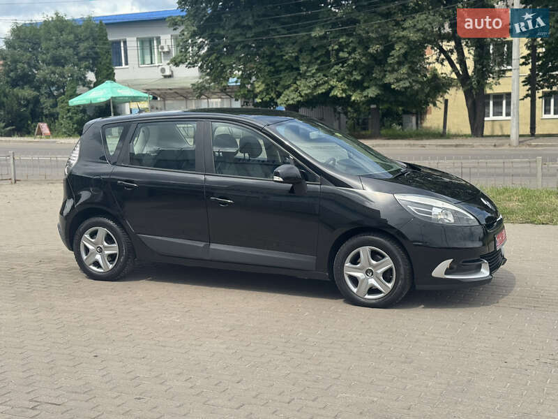 Минивэн Renault Scenic 2012 в Ровно