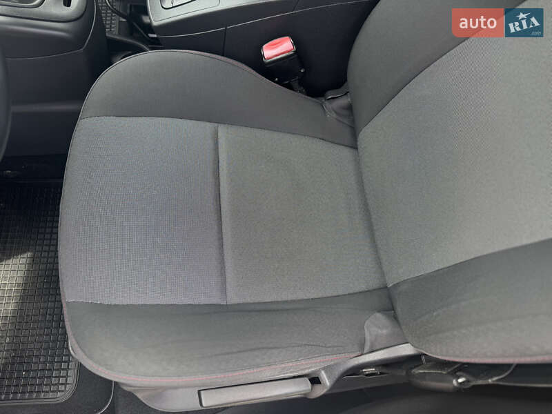 Минивэн Renault Scenic 2012 в Ровно