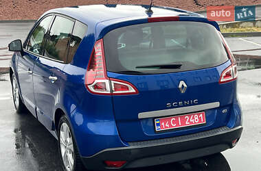 Минивэн Renault Scenic 2010 в 