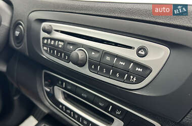 Минивэн Renault Scenic 2010 в 