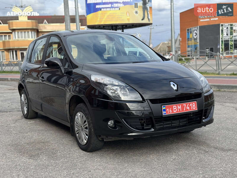 Мінівен Renault Scenic 2010 в 