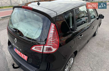 Мінівен Renault Scenic 2010 в 