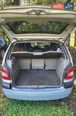 Минивэн Renault Scenic 2001 в 