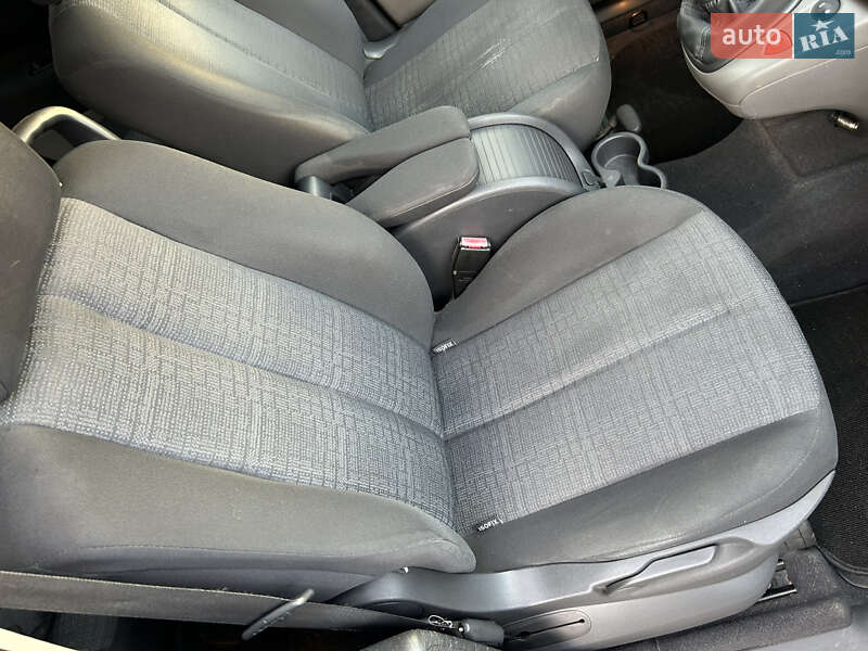 Минивэн Renault Scenic 2006 в Александрие
