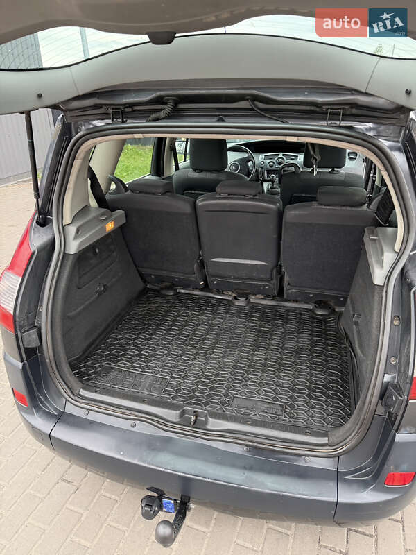 Минивэн Renault Scenic 2007 в Киеве