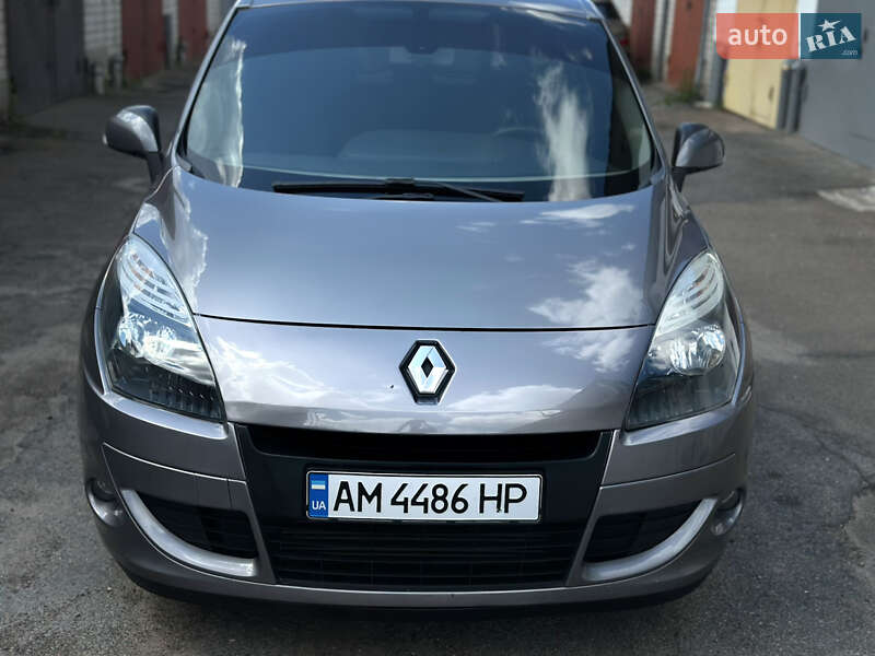 Минивэн Renault Scenic 2010 в Житомире