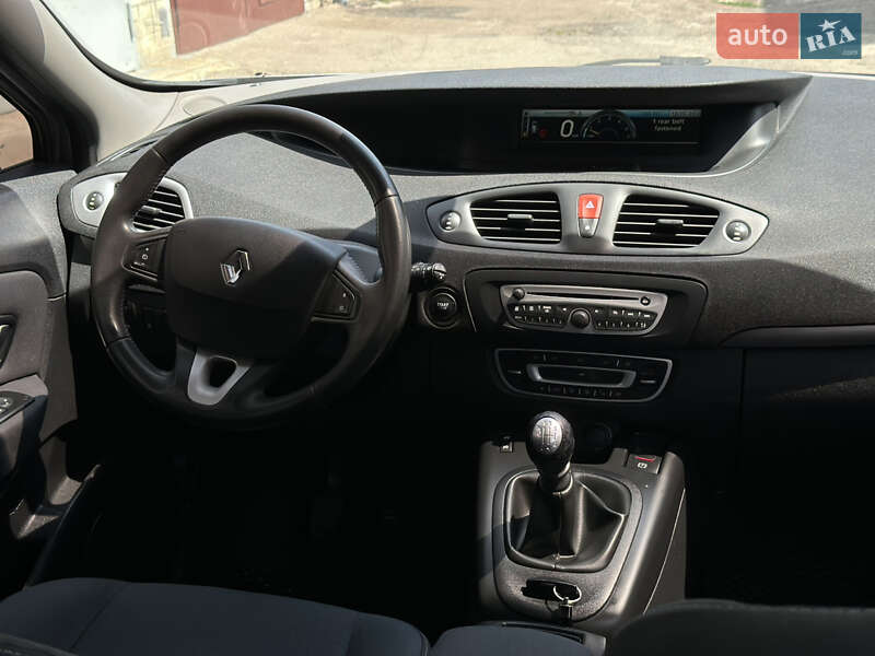 Минивэн Renault Scenic 2010 в Житомире