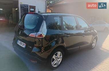 Минивэн Renault Scenic 2012 в 