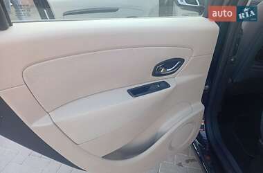 Минивэн Renault Scenic 2012 в 