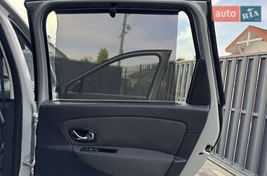 Минивэн Renault Scenic 2012 в 