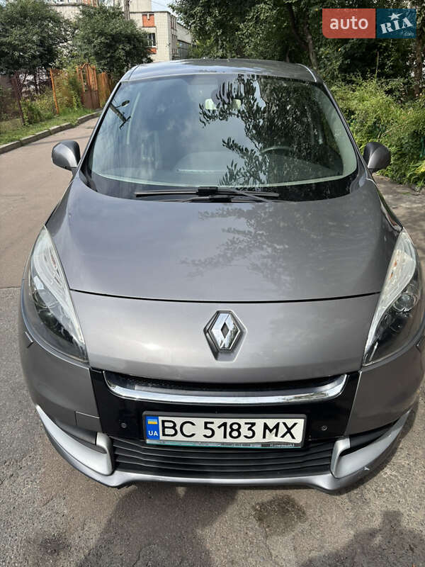 Минивэн Renault Scenic 2012 в Новояворовске