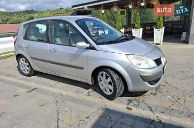 Минивэн Renault Scenic 2006 в Рахове