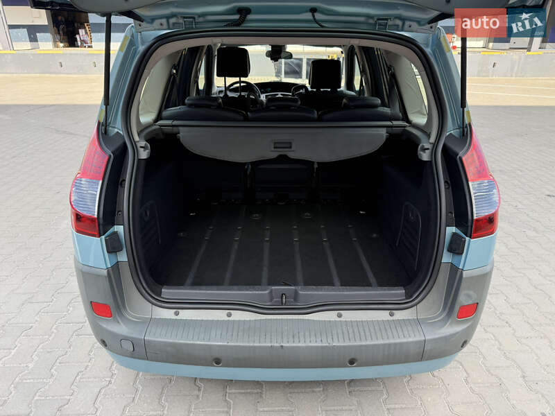 Мінівен Renault Scenic 2009 в Рівному