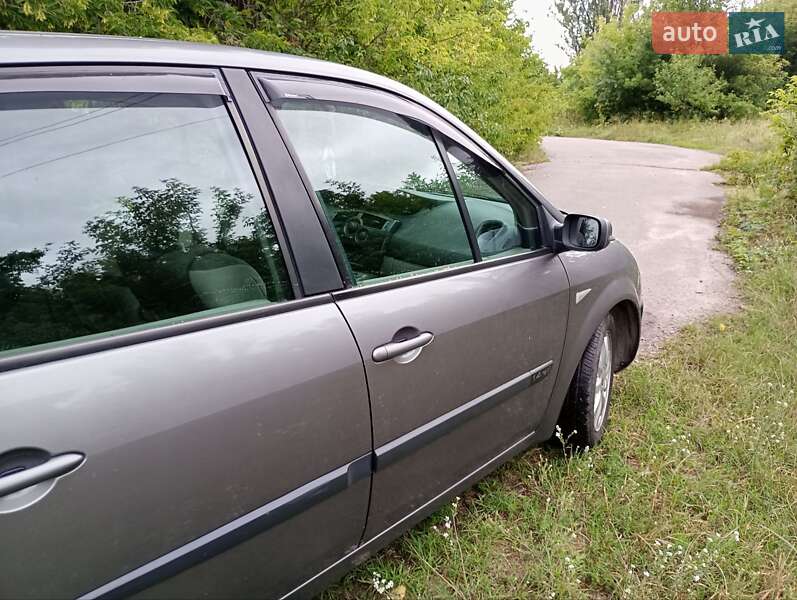 Минивэн Renault Scenic 2004 в Бердичеве