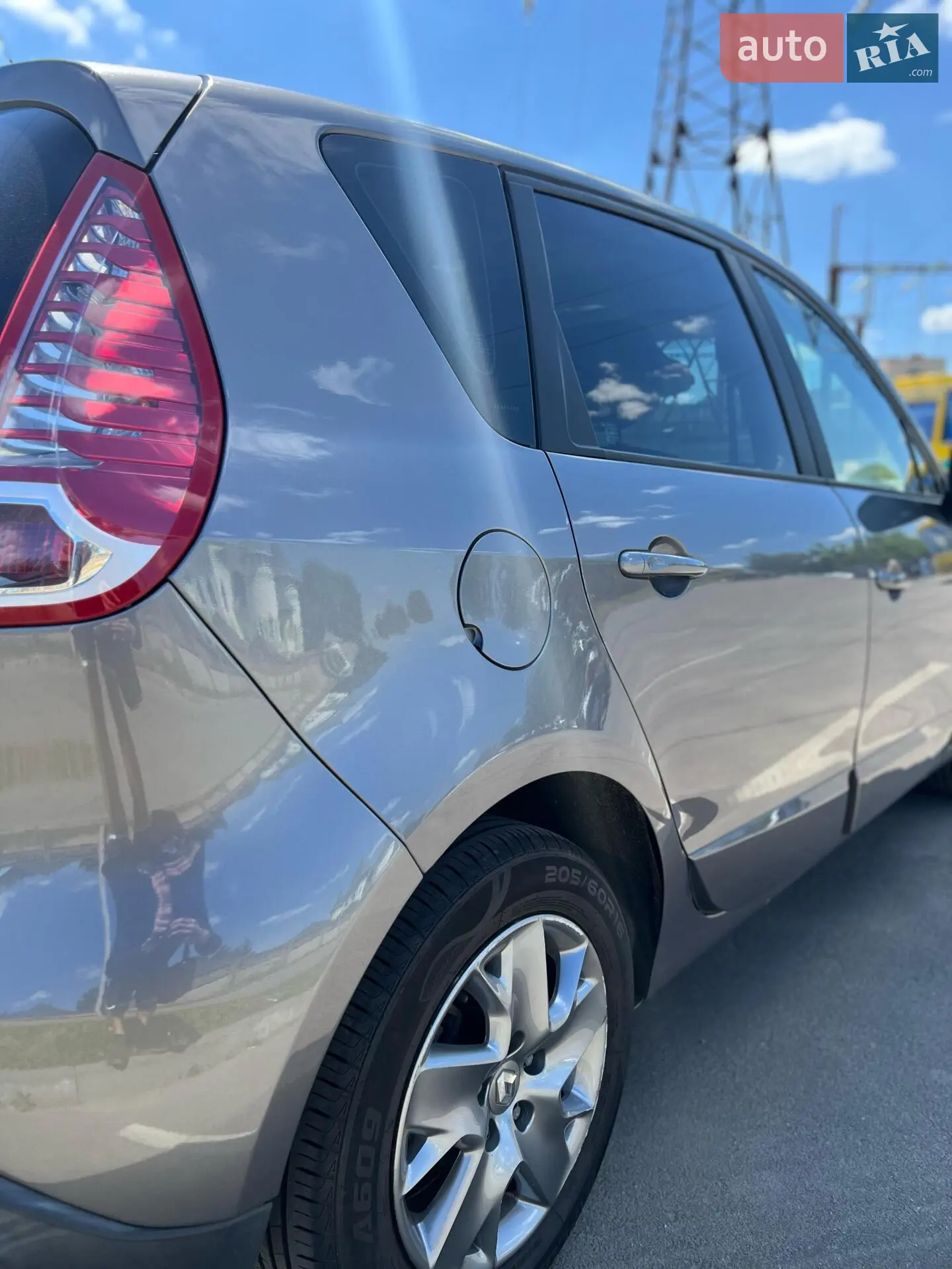 2011 Renault Scenic - мініатюра 10