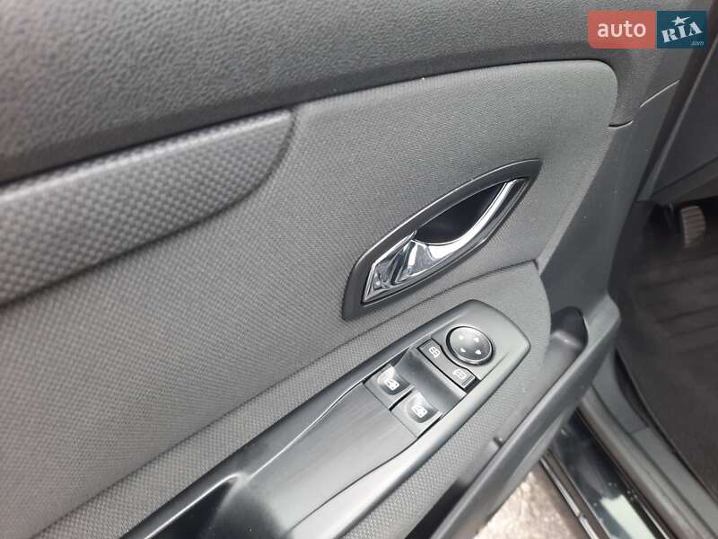 Минивэн Renault Scenic 2013 в Полтаве