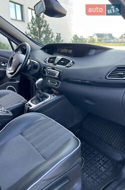 Минивэн Renault Scenic 2014 в 
