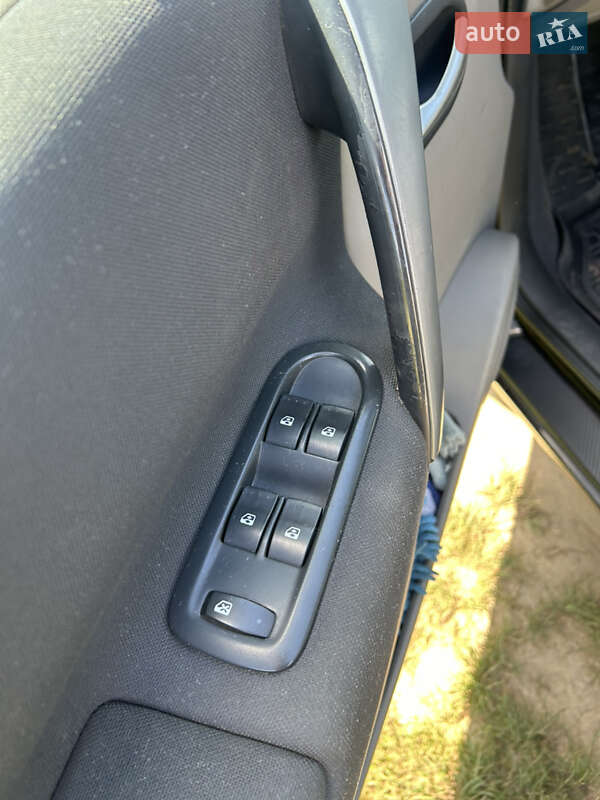 Минивэн Renault Scenic 2008 в Ровно фото 18 Минивэн Renault Scenic 2008 в Ровно