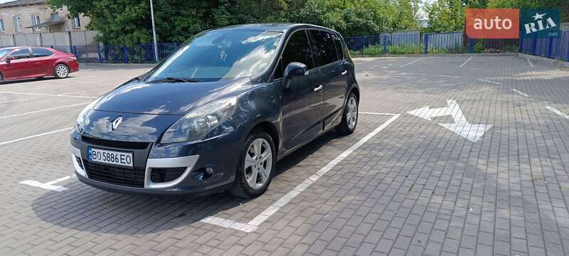 Renault Scenic 2011