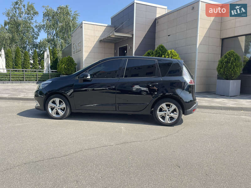 Минивэн Renault Scenic 2013 в Киеве