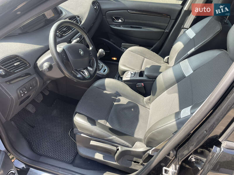 Минивэн Renault Scenic 2013 в Киеве