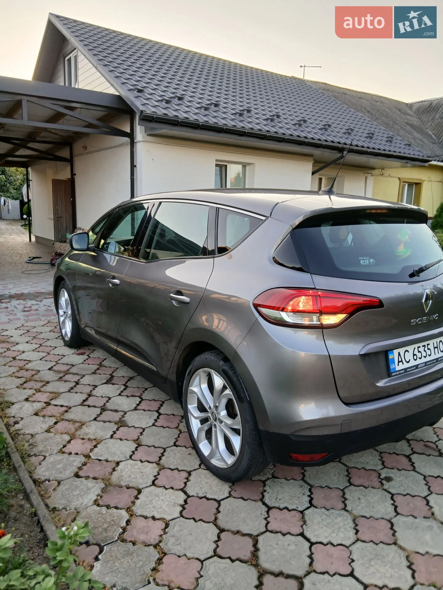2017 Renault Scenic - мініатюра 12