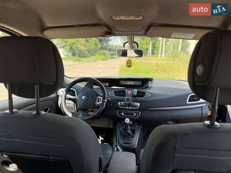 Минивэн Renault Scenic 2010 в Киеве