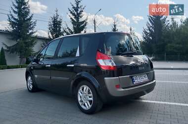 Минивэн Renault Scenic 2005 в 