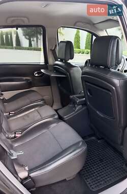 Минивэн Renault Scenic 2005 в 