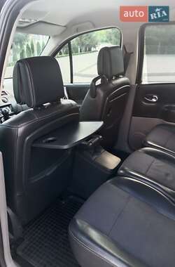 Минивэн Renault Scenic 2005 в 