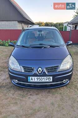 Минивэн Renault Scenic 2009 в 