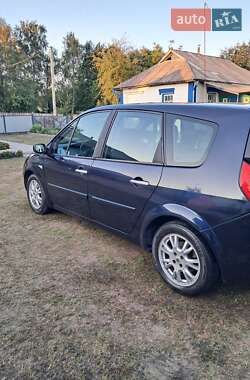 Минивэн Renault Scenic 2009 в 