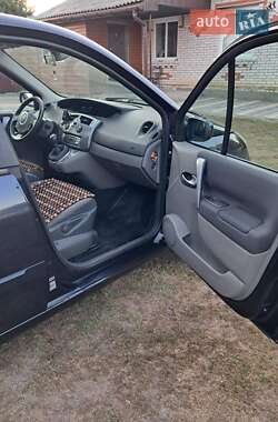 Минивэн Renault Scenic 2009 в 