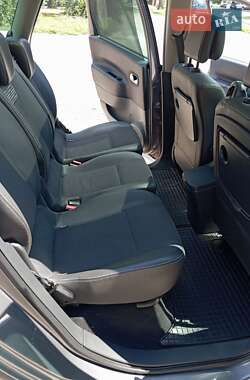 Минивэн Renault Scenic 2008 в 