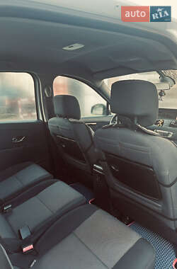 Минивэн Renault Scenic 2013 в 