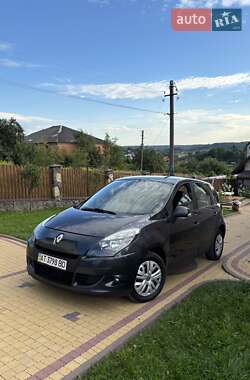 Минивэн Renault Scenic 2011 в Львове