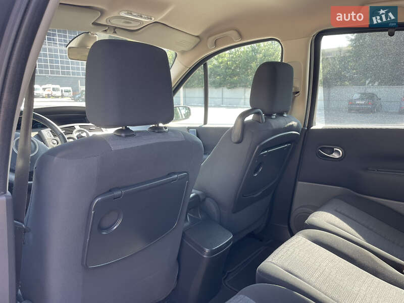 Минивэн Renault Scenic 2006 в Луцке