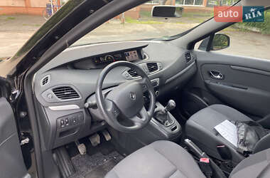 Минивэн Renault Scenic 2012 в 