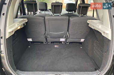 Минивэн Renault Scenic 2012 в 
