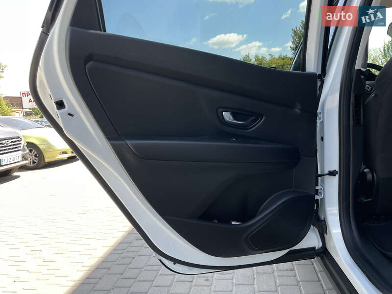 Мінівен Renault Scenic 2019 в Бердичеві фото 27 Мінівен Renault Scenic 2019 в Бердичеві