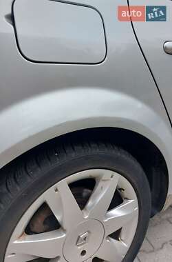 Минивэн Renault Scenic 2005 в 