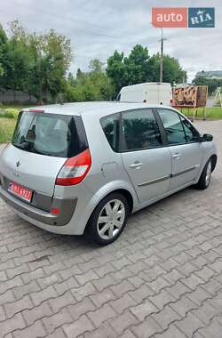 Минивэн Renault Scenic 2005 в 
