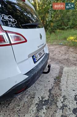Минивэн Renault Scenic 2011 в 