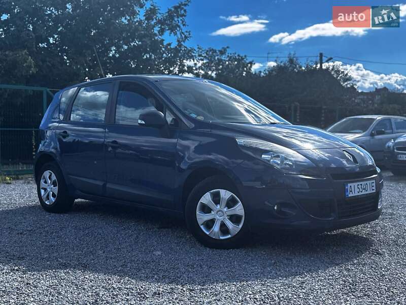 Минивэн Renault Scenic 2010 в Борисполе